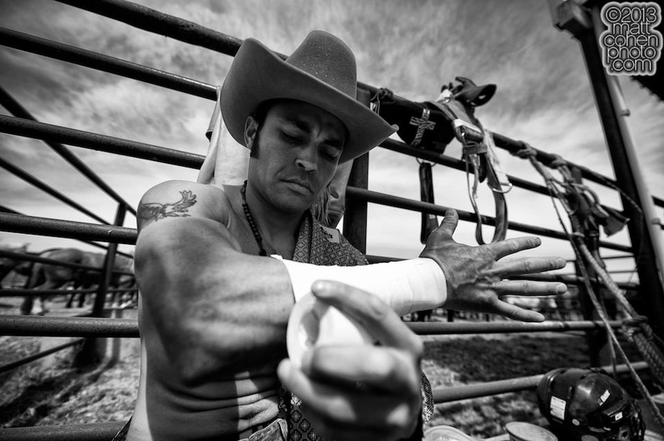 Cesar "Kid" Banuelos - PRCA Cowboy (photo by Matt Cohen (website / Facebook) and used with permission